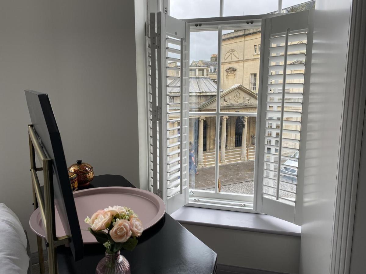 Roman Bath View, Bath Keys Екстериор снимка