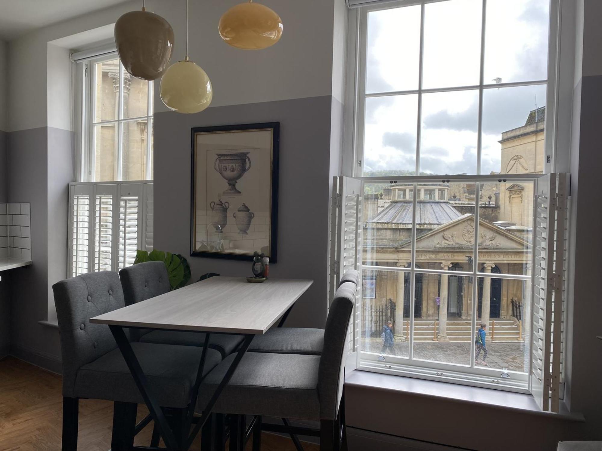 Roman Bath View, Bath Keys Екстериор снимка
